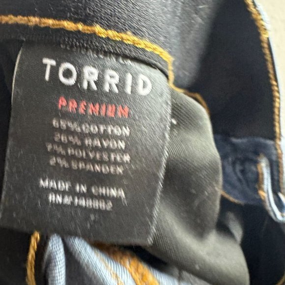 Torrid Womens Plus Size 18‎ Premium Stretch Distressed Bombshell Skinny Jeans - Picture 6 of 7